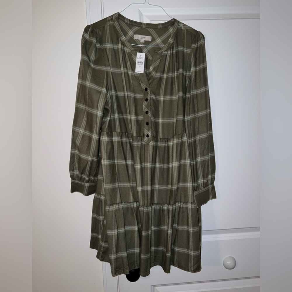 Green loft dress
